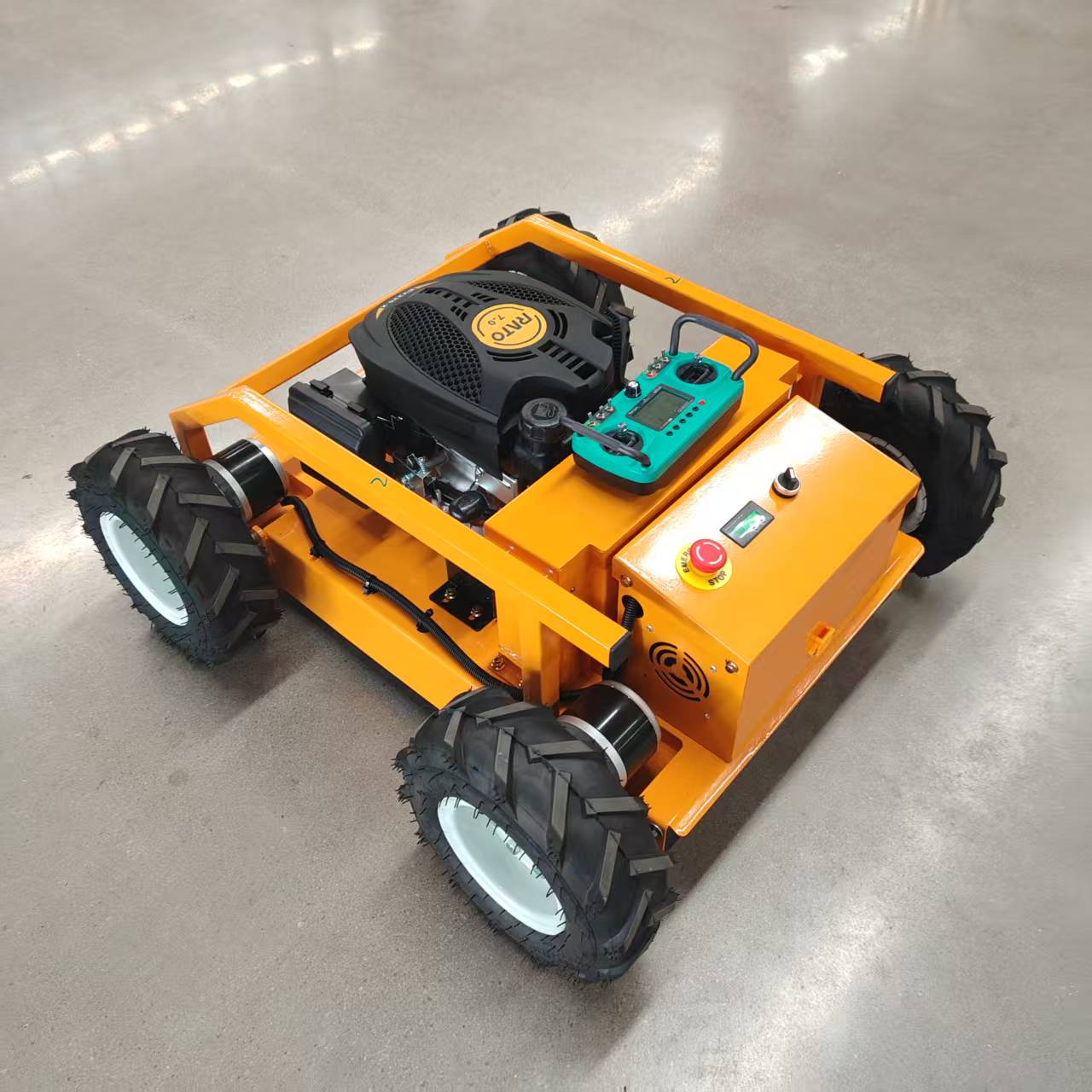 Smart Remote-Controlled Lawn M - огляд і ціна Smart Garden Design